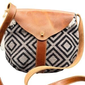 Le Papillon Boho Crossbody Bag Geometric Woven Leather Pom Pom